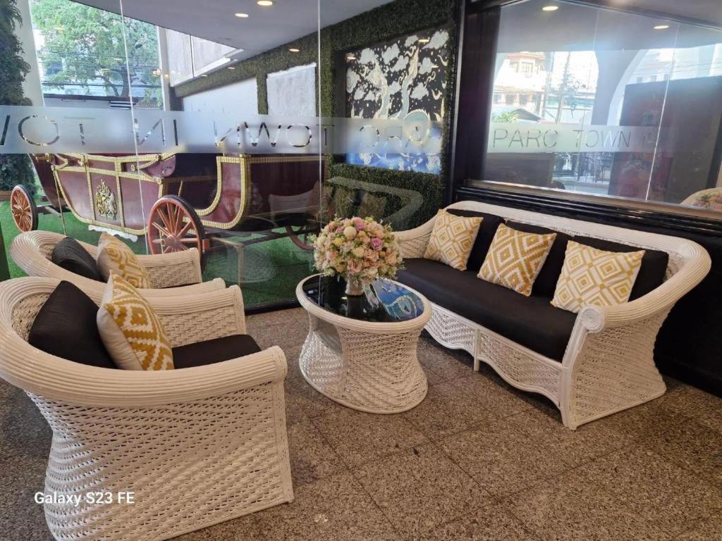 Town In Town Gardent Resort Bangkok Exterior foto