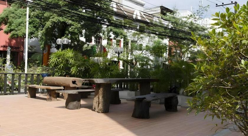 Town In Town Gardent Resort Bangkok Exterior foto